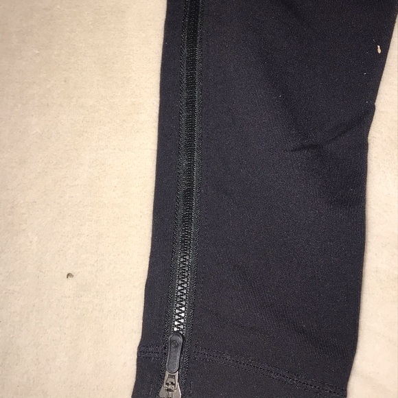 Lululemon Running pant with ankle zippers - Picture 2 of 13
